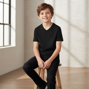 Old Navy Boys Black V-Neck Short Sleeve Tee size 10-12